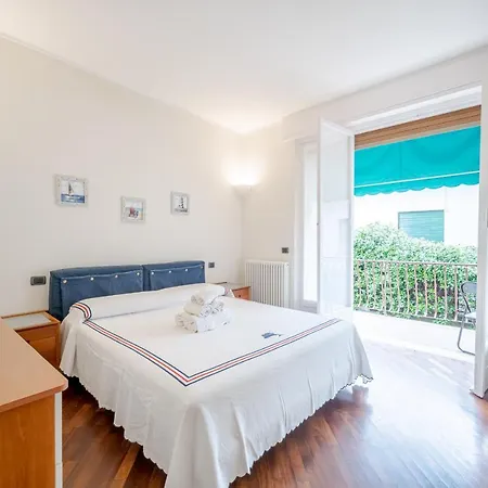 Guesthost - Santa Margherita Balcony